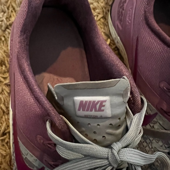 NIKE Metcon4 purple and gray size 10 - Picture 3 of 7